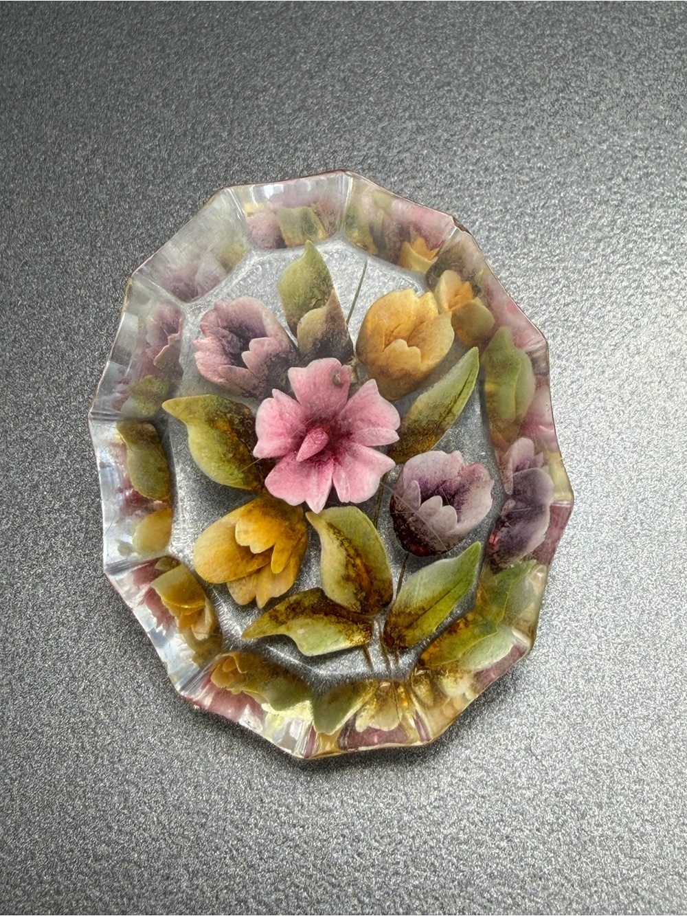 Vintage Reverse Carved Floral Brooch #cz31 - Picture 3 of 4